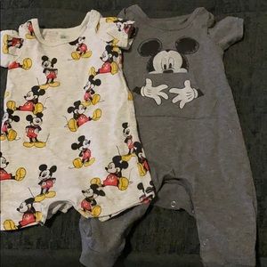 2 piece Mickey Mouse set